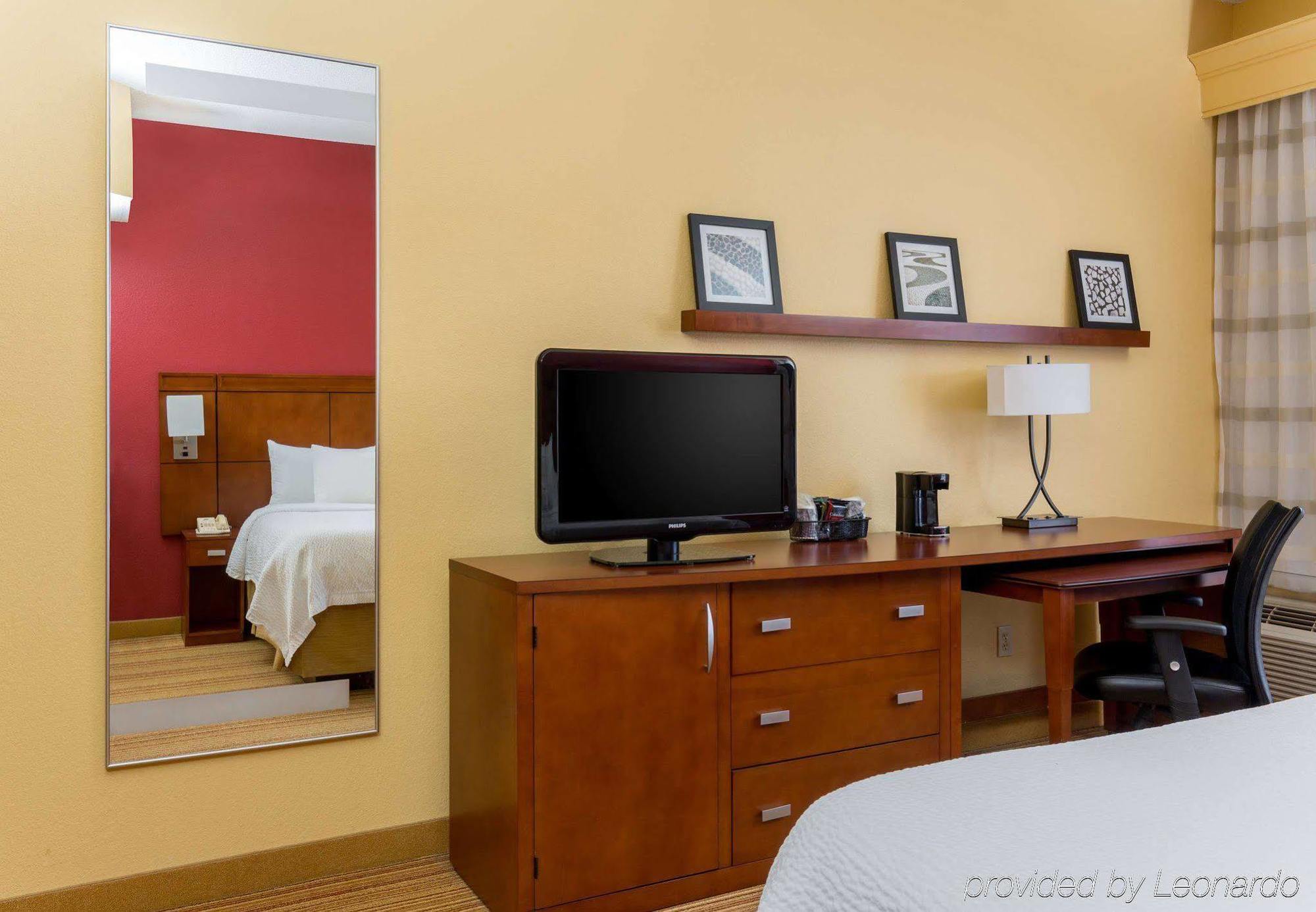 Courtyard By Marriott Airport Monroe