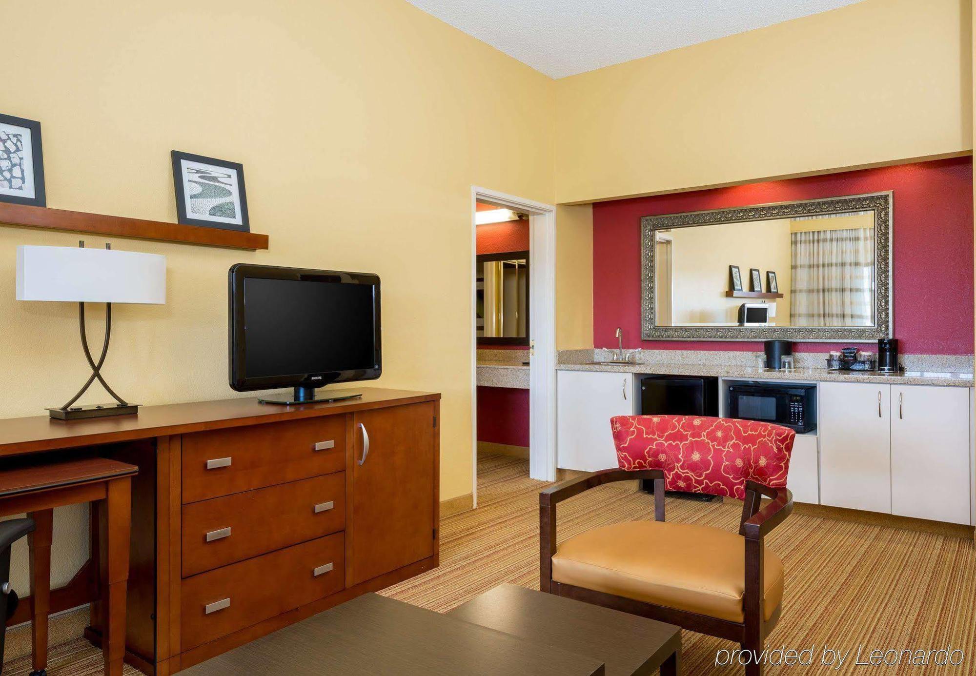 Courtyard By Marriott Airport Monroe